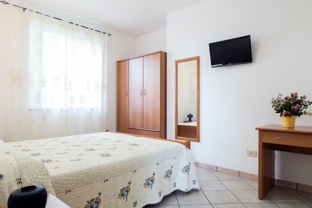 Happy Days Aparthotel Capo Vaticano Exterior foto