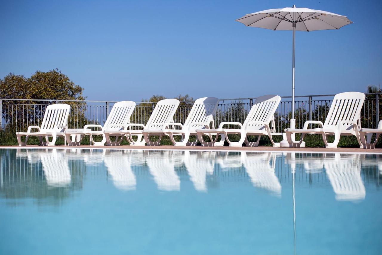 Happy Days Aparthotel Capo Vaticano Exterior foto